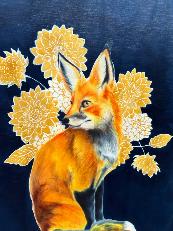 detail of sitting fox
